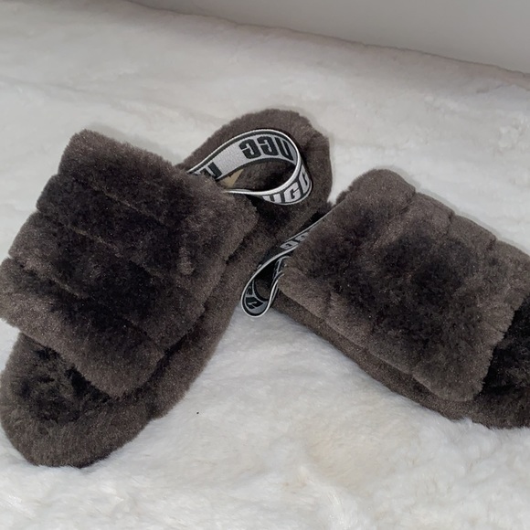 Gray Ugg Slippers, Sz 8 - Picture 2 of 4